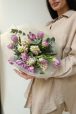 Букет з гіацинтів та тюльпанів - Зображення 3