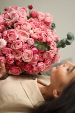 Букет з піоновидних троянд Сільва Пінк