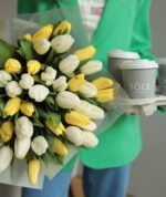 51 біло-жовтий тюльпан