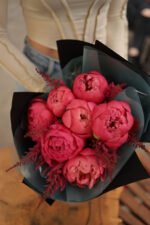 Букет з коралових півоній - Зображення 3