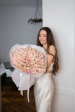 Букет зі 101 троянди пінк Атена - Image 3