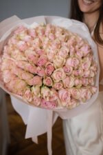 Букет зі 101 троянди пінк Атена - Image 5