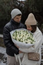 Букет зі 101 білого тюльпана - Зображення 2