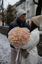 Букет зі 101 троянди пінк Атена - Image 7