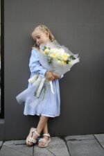 Букет-комплімент з гортензією та піоновидними трояндами Піоні Баблз - Зображення 3