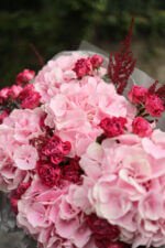 Великий букет з рожевих гортензій та малинових троянд Марвеловз - Зображення 4