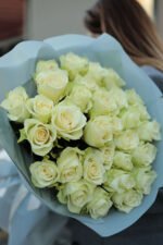 Букет з 31 білої троянди Атена - Зображення 2