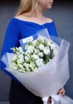 Bouquet of white eustoma