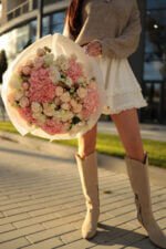 Великий букет з гортензій та еустоми, кущових троянд - Зображення 2