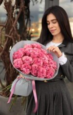 Букет з 25  піоновидних троянд Кантрі блюз