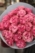 Букет з 25  піоновидних троянд Кантрі блюз - Зображення 4