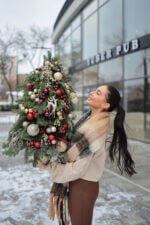 Ялинка велика з хвої нобіліс