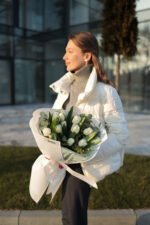 Букет з 15 тюльпанів та евкаліпту - Зображення 6