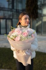 Букет з ранункулюсів, гортензій та еустоми - Image 3