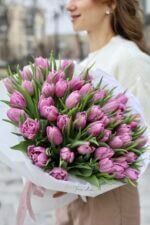 Букет з 51 піоновидного тюльпана Дабл прайс