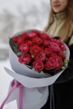 Букет з піоновидних троянд Марвеловз