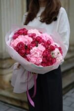 Букет з гортензій та піоновидних троянд Марвеловз - Image 6