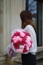 Букет з гортензій та піоновидних троянд Марвеловз - Image 4