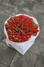 Букет зі 101 червоного тюльпану - Зображення 8