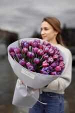 Букет зі 51 "космічного" тюльпану - Зображення 2