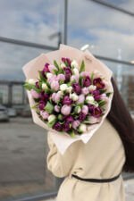 Букет із 51 міксованого тюльпану - Зображення 4