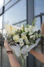 Букет мікс з тюльпанами та антуріумом - Зображення 3