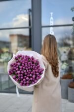 Букет зі 101 малинового тюльпану - Зображення 4