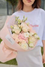 Міксований букет з гортензією та трояндами Вайт охара - Зображення 2