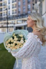 Монобукет із кущової троянди саммер роуз - Зображення 4