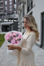 Букет з піонами Сара Бернард та оксіпеталумом - Зображення 3