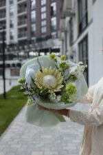 Букет з протеєю та фрезією - Зображення 2