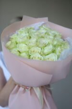 Монобукет з 25 троянд сорту Атена - Image 4