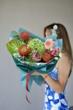 Осінній комплімент з гортензією та нутаном