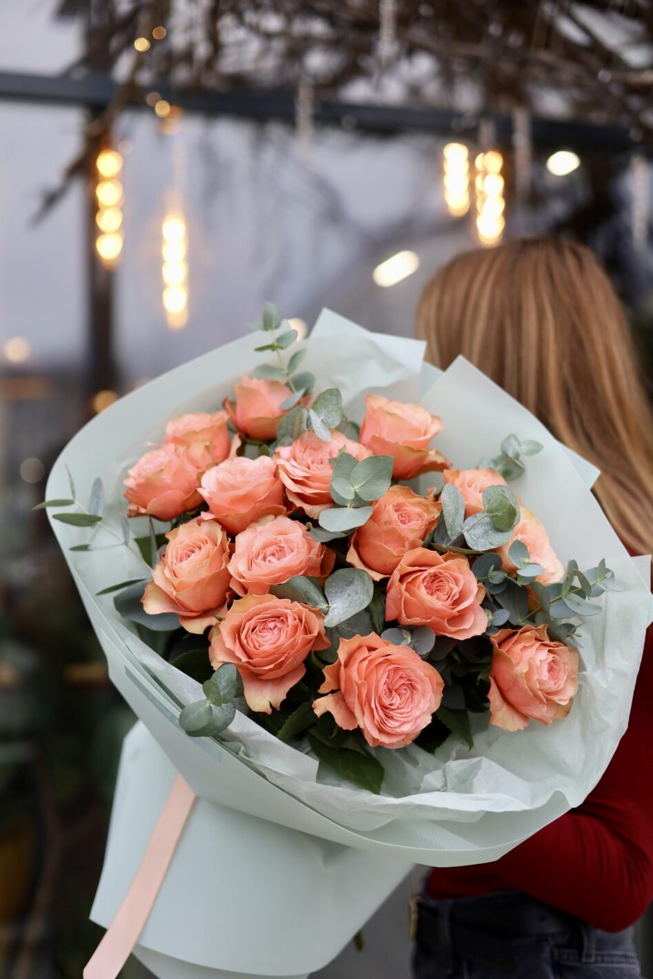 IMG_7369 Монобукет із троянди кахала та евкаліпту - Зображення 1