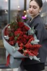 Насичений червоний мікс з трояндами Експлорер - Image 2