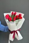 Букет-комплімент з тюльпанів - Зображення 2