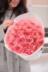 Букет з 25 піоновидних троянд Кенді - Зображення 2
