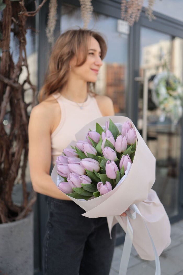 Букет з 25 бузкових тюльпанів 3 Tandem GREEN SHOP