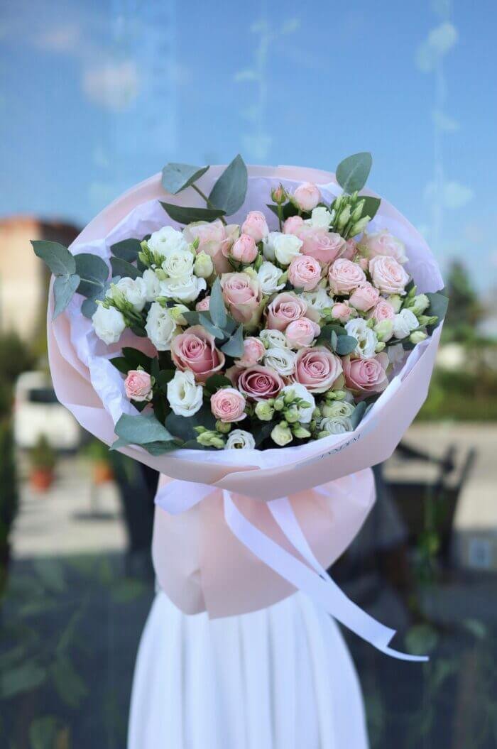 Bouquet of Pink Athena roses, eustoma and bush roses 1 Tandem GREEN SHOP