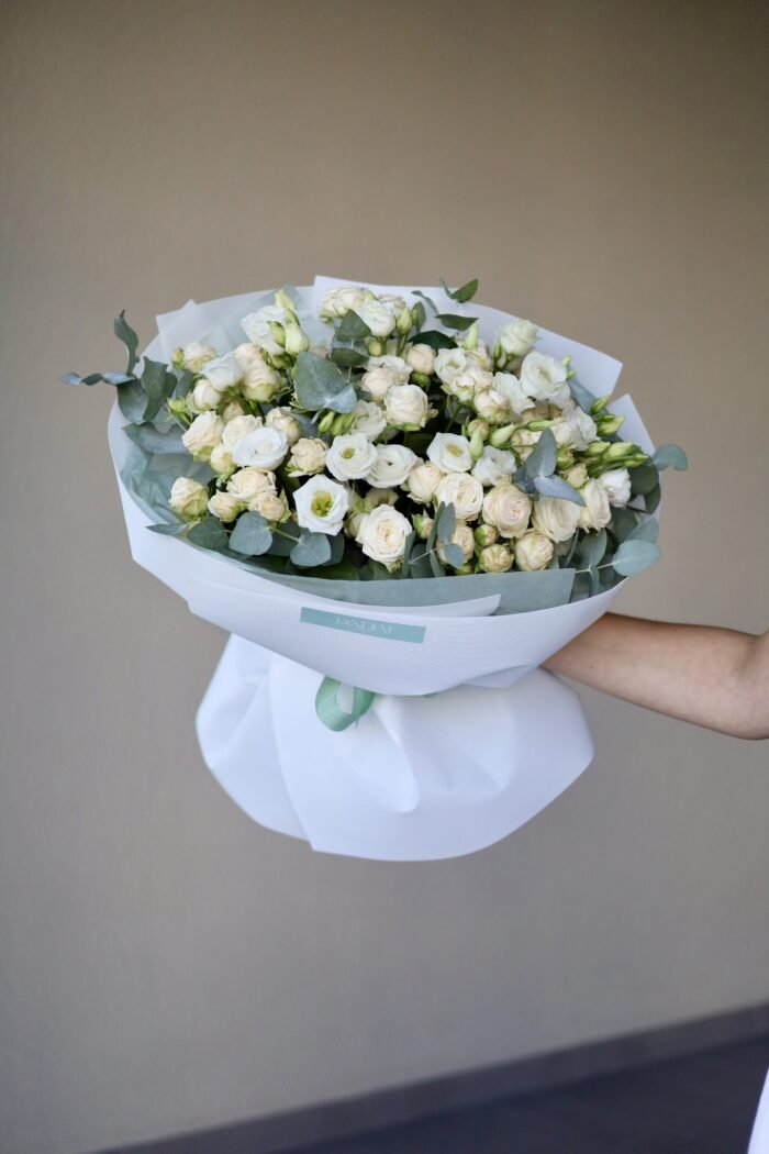 Букет з кущових троянд бомбастик та еустоми 4 Tandem GREEN SHOP