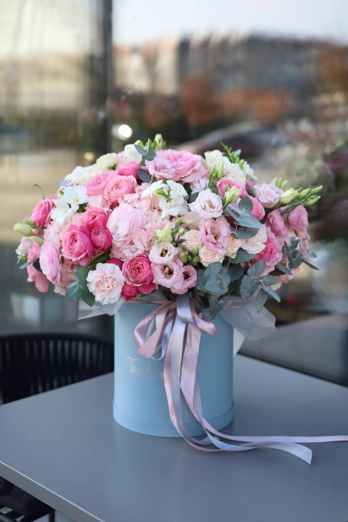 Flower box in pink tones with peony roses 2 Tandem GREEN SHOP
