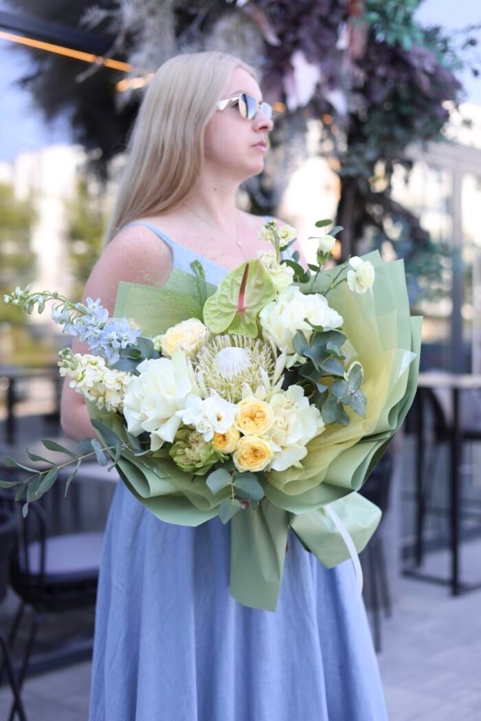 Літній букет з протеєю та антурімом 1 Tandem GREEN SHOP