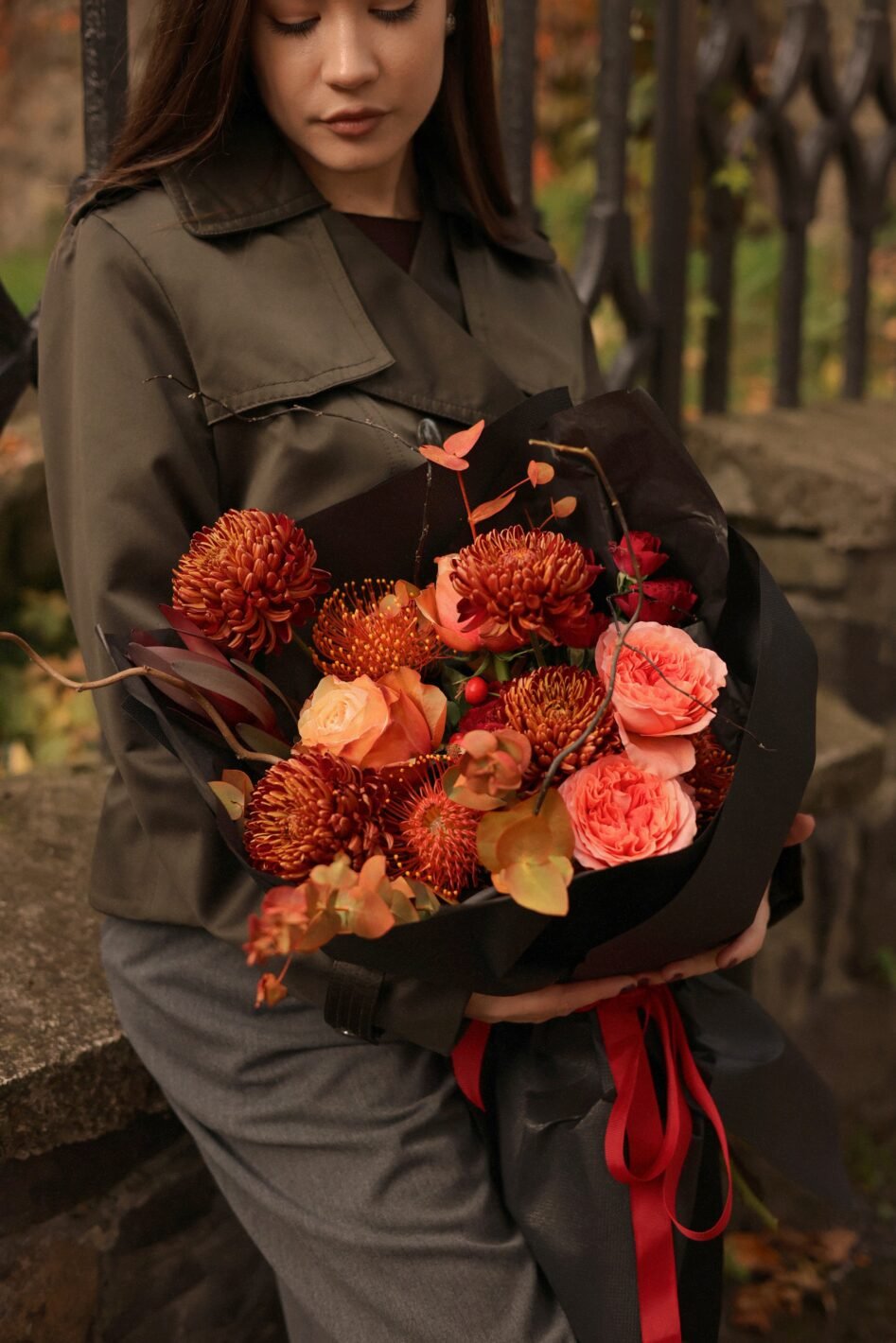 Processed with VSCO with v3 preset Осінній мікс з хризантемою бігуді та піоновидними трояндами кенді експрешен - Зображення 1