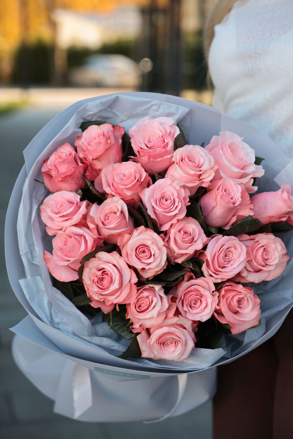 IMG_8559 Монобукет із 21 троянди Бі Світ - Зображення 1