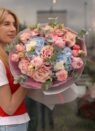 Великий букет з блакитними гортензіями і піонами рожевими