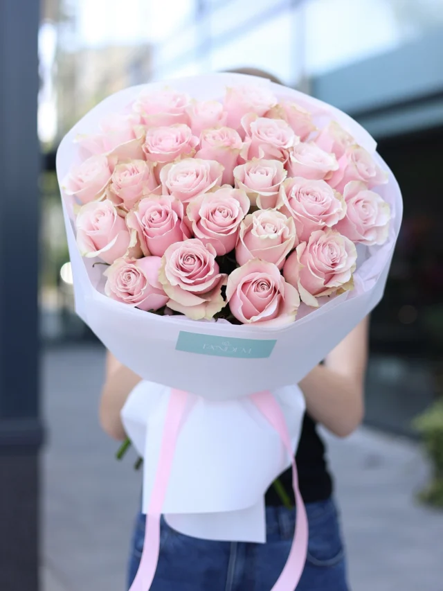Класика, яка завжди даруватиме неймовірний настрій 🌸#квітиужгородзамовити #квіти #квітиужгород #доставкаквітівужгород  #flowers #foryou  #букети #букетиужгород #доставкаквітів #квітизакарпаття#tandem_greenshop